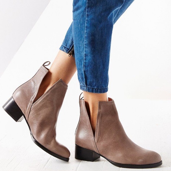 Jeffery Campbell muskrat suede bootie - Picture 2 of 10